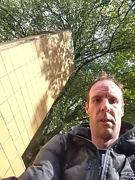 Snapshot of Mcnlrdam chatting on 7, 10, 2025 Mcnlrdam online show from 7, 10, 2025