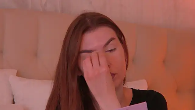 AshleyEvance online show from 18, 7, 2026