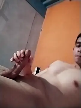KingMaxiZ online show from 8, 5, 2026