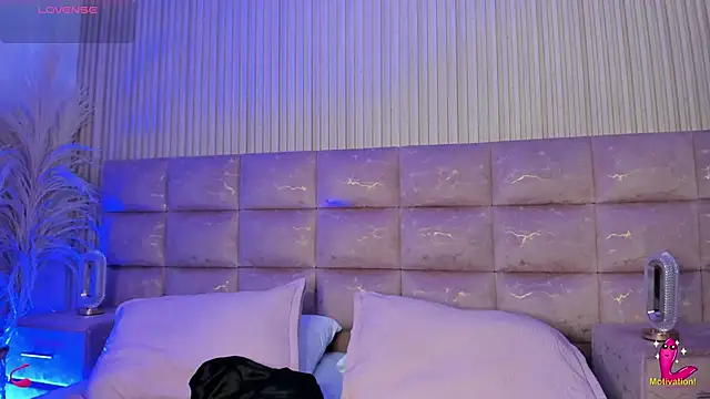 ShaunaDream online show from 7, 5, 2026