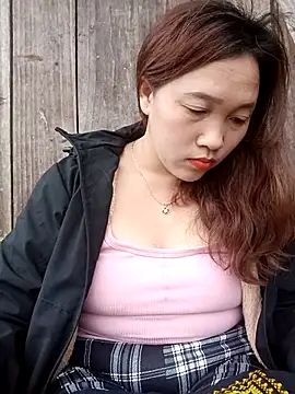 miumiu 00 online show from 11, 11, 2025