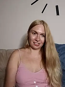 KisaVixen online show from 18, 7, 2026