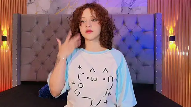 Suxan White  online show from 20, 9, 2025