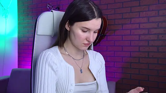 Snapshot of AgataWillis chatting on 19, 12, 2025 AgataWillis online show from 19, 12, 2025