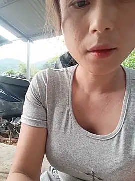 linda bae00 online show from 25, 7, 2026