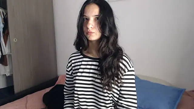   abrill   online show from 19, 12, 2025