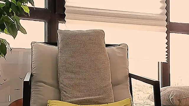 Snapshot of TalkingHead_0_ chatting on 7, 7, 2026 TalkingHead 0 online show from 7, 7, 2026