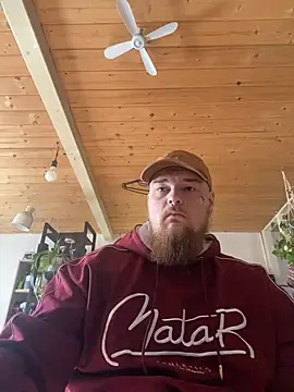 Snapshot of JohnDrippingCum chatting on 29, 10, 2025 JohnDrippingCum online show from 29, 10, 2025