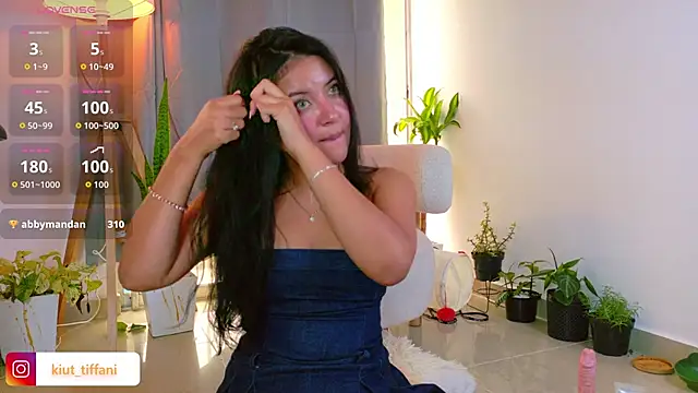 Snapshot of Kiut_tiffanii chatting on 18, 9, 2025 Kiut tiffanii online show from 18, 9, 2025