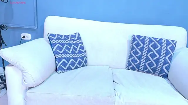 Daiisy kiss online show from 28, 10, 2025