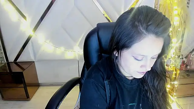 Morana  Hot online show from 4, 12, 2025