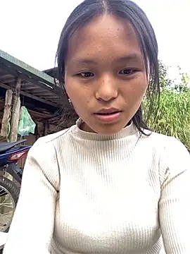 Snapshot of milo_bae chatting on 3, 12, 2025 milo bae online show from 3, 12, 2025