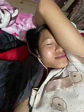 Snapshot of milo_bae chatting on 19, 12, 2025 milo bae online show from 19, 12, 2025