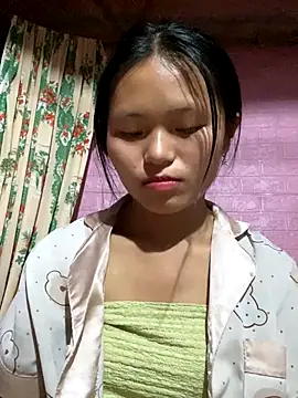 Snapshot of milo_bae chatting on 21, 12, 2025 milo bae online show from 21, 12, 2025