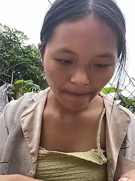 Snapshot of milo_bae chatting on 23, 12, 2025 milo bae online show from 23, 12, 2025