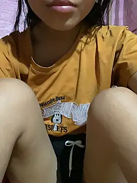 Snapshot of milo_bae chatting on 10, 3, 2026 milo bae online show from 10, 3, 2026