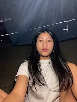 EmLy02 online show from 15, 12, 2025