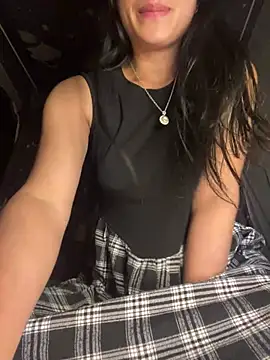 EmLy02 online show from 1, 2, 2026