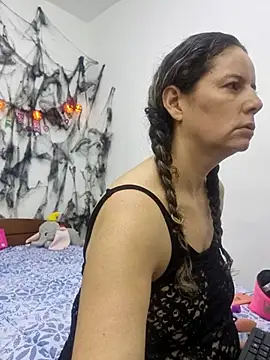 Snapshot of Nina_vallon chatting on 21, 10, 2025 Nina vallon online show from 21, 10, 2025