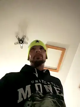 Snapshot of UrbanAnsaid chatting on 16, 10, 2025 UrbanAnsaid online show from 16, 10, 2025