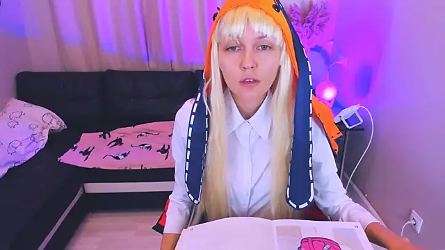 Mia meowXkiss online show from 1, 10, 2025