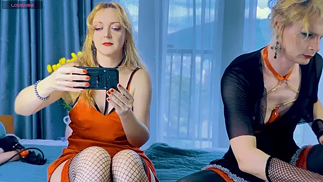 Snapshot of LolaSpaisTS chatting on 16, 9, 2025 LolaSpaisTS online show from 16, 9, 2025