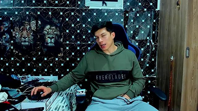 Snapshot of javiersexymann chatting on 12, 3, 2026 javiersexymann online show from 12, 3, 2026