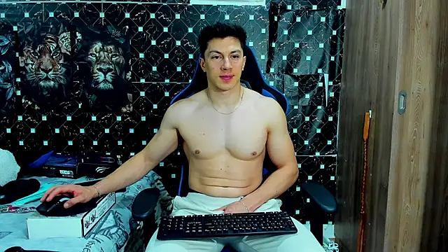 javiersexymann online show from 3, 5, 2026