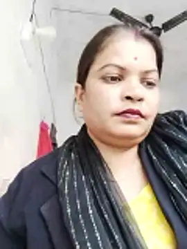 Rajnee33A online show from 6, 11, 2025