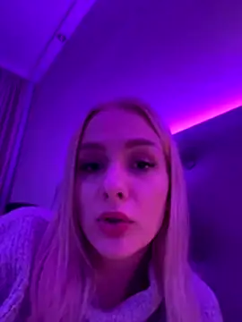 Snapshot of DaryaDoll chatting on 28, 11, 2025 DaryaDoll online show from 28, 11, 2025