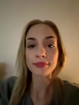 Snapshot of DaryaDoll chatting on 5, 3, 2026 DaryaDoll online show from 5, 3, 2026