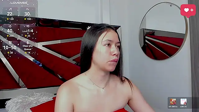 SaraWagner  online show from 12, 5, 2026
