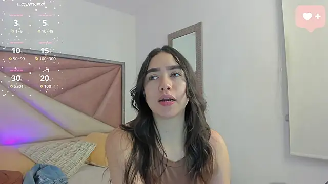 SaraWagner  online show from 20, 6, 2026