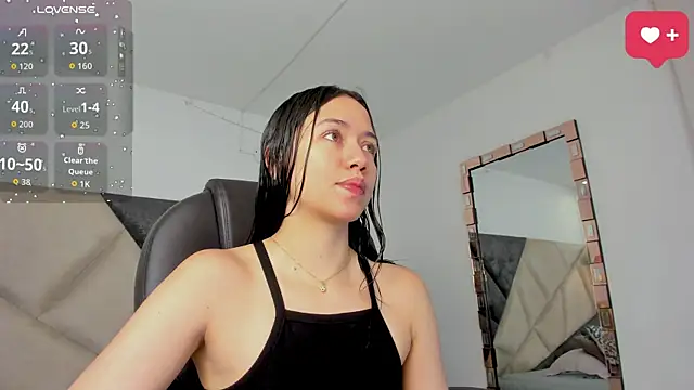 SaraWagner  online show from 6, 8, 2026