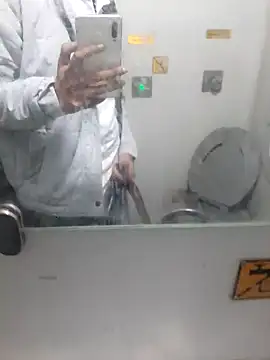 Snapshot of RavenBlack21 chatting on 2, 2, 2026 RavenBlack21 online show from 2, 2, 2026