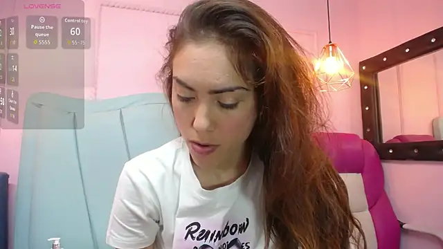 Snapshot of danna7cute chatting on 3, 2, 2026 danna7cute online show from 3, 2, 2026