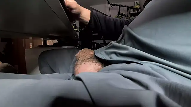 Snapshot of hornysmallcockgermany chatting on 4, 11, 2025 hornysmallcockgermany online show from 4, 11, 2025