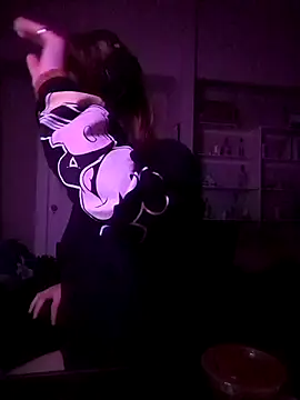 Snapshot of BlondeyMiyMiy chatting on 1, 11, 2025 BlondeyMiyMiy online show from 1, 11, 2025