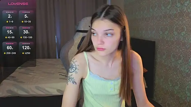 Snapshot of magic_shy_ chatting on 25, 9, 2025 magic shy  online show from 25, 9, 2025