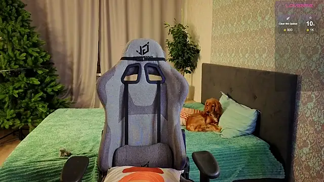 Snapshot of magic_shy_ chatting on 18, 12, 2025 magic shy online show from 18, 12, 2025