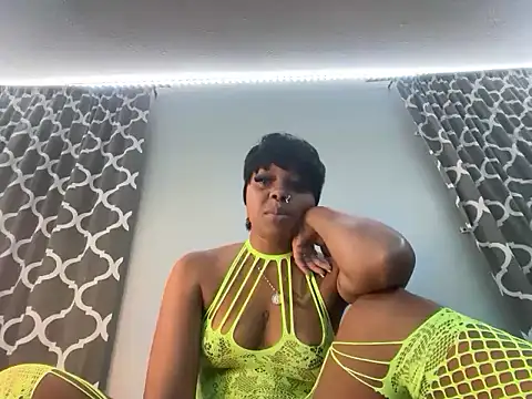 Liaprettygirl online show from 6, 5, 2026
