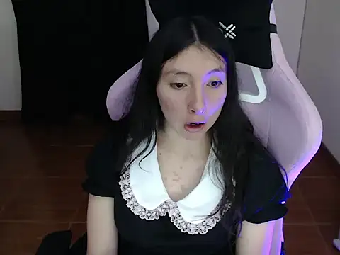 ScarlettShirahoshi online show from 23, 9, 2025