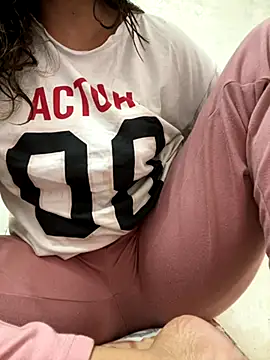 Snapshot of choleorbhature chatting on 2, 11, 2025 choleorbhature online show from 2, 11, 2025