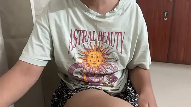 Snapshot of choleorbhature chatting on 5, 11, 2025 choleorbhature online show from 5, 11, 2025