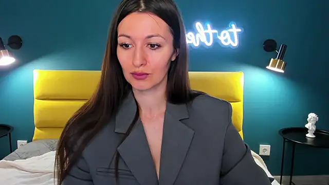 Joan Nelson online show from 4, 5, 2026
