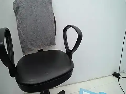  Lady- online show from 30, 4, 2026