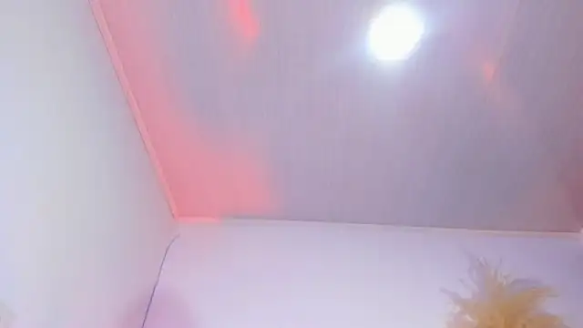 Snapshot of SagiraBelle chatting on 28, 7, 2026 SagiraBelle online show from 28, 7, 2026