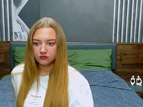 DarcyWilsy online show from 14, 10, 2025