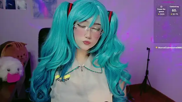 Snapshot of Livelle69 chatting on 16, 11, 2025 Livelle69 online show from 16, 11, 2025