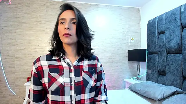 Snapshot of MiaAmore_ chatting on 15, 11, 2025 MiaAmore online show from 15, 11, 2025